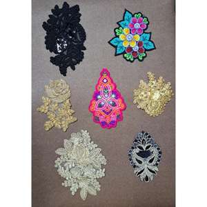 Encaje metálico de algodón y poliéster duradero de alta resistencia con hermoso patrón y uso duradero para la decoración del vestido de la ropa - Product Image 2