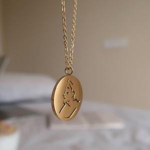 Collar de Moda para Mujer, Diseño 2025, Venta al por Mayor, Acero Inoxidable Antideslustre, Chapado en Oro, Personalizado - Product Image 2