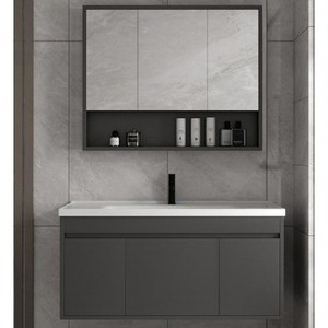 Mueble de baño de madera maciza gris con lavabo de cerámica y gabinete con espejo - Product Image 3