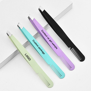 Pinzas de <span class=keywords><strong>cejas</strong></span> inclinadas 2 en 1 de acero inoxidable baratas de alta calidad Diseño de doble extremo Abrazaderas de recorte precisas <span class=keywords><strong>con</strong></span> peine - Product Image 1