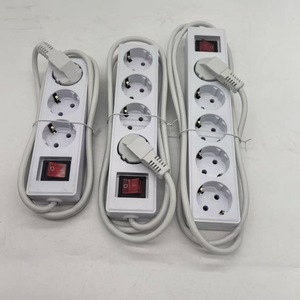Enchufe de extensión con 5 tomas de corriente de 230V, material ABS de seguridad, regleta de alimentación para uso doméstico - Product Image 1