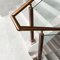 Poteau de balustrade en acier inoxydable doré rose de qualité supérieure avec verre trempé feuilleté et design minimaliste pour escaliers et balcons d'appartements