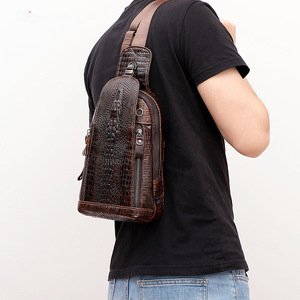 Sac de poitrine pour homme Dujiang en cuir véritable à motif crocodile, grande capacité, sac bandoulière - Product Image 2