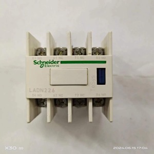 คอนแทคเสริมของชไนเดอร์ อิเล็คทริค รุ่น LADN226 2NO 2NC แบบติดตั้งบนราง Din - Product Image 1