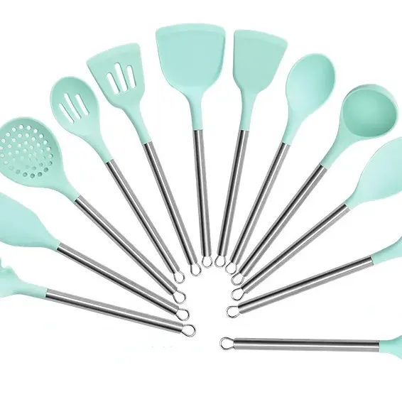 Outils de cuisson jetables antiadhésifs verts de 12 pièces avec support Poignée en acier inoxydable Ensemble d'ustensiles de cuisine en silicone