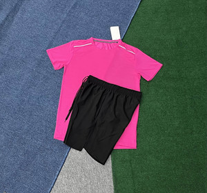 <span class=keywords><strong>Completo</strong></span> Sportivo Estivo per <span class=keywords><strong>Uomo</strong></span> e Donna, Asciugatura Rapida, Traspirante, Comodo, per <span class=keywords><strong>Fitness</strong></span> e Corsa, Set di Pantaloncini e Maglietta, Vendita all'Ingrosso - Product Image 3