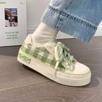 Chaussures basses en toile respirantes à lacets Xiaoxiangfeng avec patchwork floral pour femme – Nouvelle collection 2026, toutes saisons, blanches, tendance étudiante