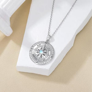 Pendentif boussole en argent sterling 925 rafraîchissant entouré de zircon, pendentif opale, symbole du soleil, collier de style voyage - Product Image 4