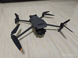 Drone professionnel Mavic 3 Classic d'occasion avec mode nuit, 46 min d'autonomie, 5.1K 50fps, 20MP, télécommande, pour photographie aérienne - Product Image 2