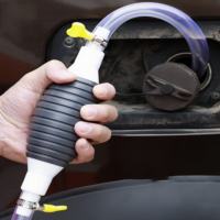 Tuyau d'aspiration d'huile automobile, dispositif d'aspiration de liquide multifonction, dispositif de transfert de carburant liquide manuel universel