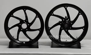 XL Custom cerchi moto forgiato nero cerchi in lega misura Aprilia RS250 RS660 RSV4 <span class=keywords><strong>SR</strong></span> <span class=keywords><strong>Max</strong></span> <span class=keywords><strong>300</strong></span> <span class=keywords><strong>SR</strong></span> <span class=keywords><strong>Max</strong></span> 125/250 ruote Superbike - Product Image 4