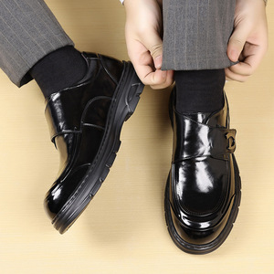 Chaussures habillées de mariage pour hommes en cuir véritable, style Oxford, bout rond, semelle extérieure en caoutchouc amortie - Product Image 4