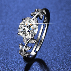 <span class=keywords><strong>Anello</strong></span> in Acciaio Inossidabile con <span class=keywords><strong>Diamante</strong></span> Scintillante, <span class=keywords><strong>Anello</strong></span> Aperto Regolabile con Zircone Simulato da <span class=keywords><strong>1</strong></span> <span class=keywords><strong>Carato</strong></span>, Gioiello da Matrimonio - Product Image 1