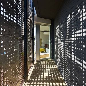 <span class=keywords><strong>Prix</strong></span> direct usine – Maille perforée thermolaquée résistante à la corrosion avec tissage uni pour façades architecturales et projets DIY - Product Image 3