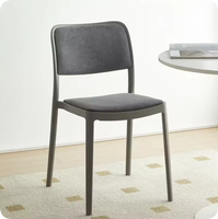 Chaise en plastique empilable moderne et confortable pour l'intérieur et l'extérieur, avec coussin intégral et pieds en métal, pour la maison, la salle à manger