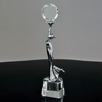 Modèle de trophée en résine et cristal personnalisé conçu sur mesure et article de reconnaissance