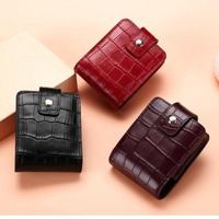 Boîte à rouge à lèvres portable de voyage avec miroir intégré, pochette cosmétique en cuir PU gaufré croco, étui de rangement pour rouge à lèvres pour femmes