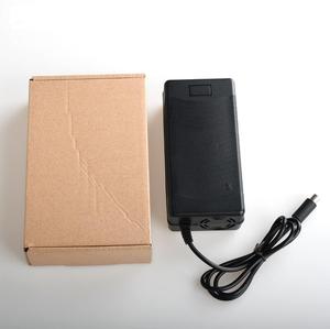 <span class=keywords><strong>Chargeur</strong></span> rapide intelligent 42V 3A pour trottinettes <span class=keywords><strong>électrique</strong></span>s Bosch <span class=keywords><strong>3</strong></span> <span class=keywords><strong>broches</strong></span> ABS et vélos <span class=keywords><strong>électrique</strong></span>s – <span class=keywords><strong>Chargeur</strong></span> de batterie lithium <span class=keywords><strong>36V</strong></span> durable et portable - Product Image 6