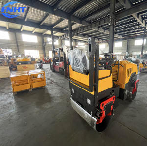 Rouleau vibratoire, rouleau miniature à pneus en caoutchouc, rouleau diesel - Product Image 1