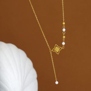 Colliers de créateur en acier inoxydable avec pendentif trèfle à quatre feuilles et perle, résistants à la décoloration, bijoux fins et tendance pour femmes - Product Image 1