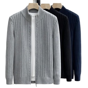 Autunno inverno giacca <span class=keywords><strong>Cardigan</strong></span> in maglia con collo alto in lana calda per gli uomini <span class=keywords><strong>Slim</strong></span> <span class=keywords><strong>Fit</strong></span> con decorazione Vintage stile gentiluomo - Product Image 2