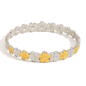 Fashionable Women's Stainless Steel <b>Bangle</b> <b>Bracelet</b> with Flower Design Gold Plated Multicolor Customizable-Happy Rabbit - Product Image 3