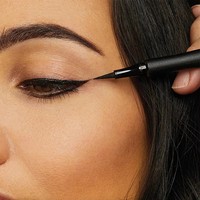 Crayon Eyeliner Liquide Noir Mat Sans Logo Marque Privée pour le Contour des Yeux, Longue Tenue, Imperméable, Qualité Supérieure
