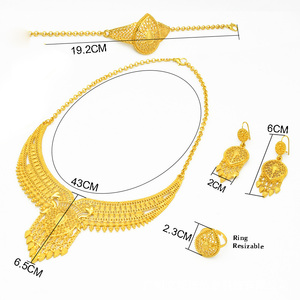 <span class=keywords><strong>Saudi</strong></span>-Arabien Dubai Frauen vergoldet Blumen schmuck Set für Hochzeiten Braut Inklusive Halskette Ring-4pcs dekorative Set Geschenk - Product Image 4