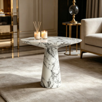 Table d'appoint moderne haut de gamme Dream Home, base conique sculpturale, accent en marbre, design italien, table d'appoint ronde de luxe