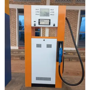 Kundenspezifischer hochwertiger Kraftstoffspender-Tanker mit Kraftstoffverteilungsdüse bequemer mobiler Tanker