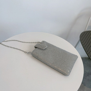 Sac de soirée mini bandoulière pour femme, orné de diamants, sac à main de luxe scintillant entièrement en strass pour téléphone - Product Image 5