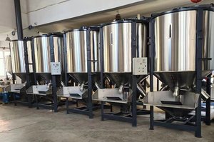 Kommerzielle Gewürzmahl-, Misch- und Trocknungsmaschine mit Motor aus lebensmittelechtem Edelstahl für Trockenpulver und Kunststoffgranulate - Product Image 3