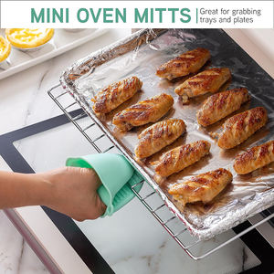 Yumuşak kapitone astar seti ile silikon fırın eldiveni takım 6 adet isıya dayanıklı eldiven 2 fırın eldiveni tutacak - Product Image 3