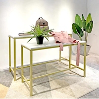 Simple Table D'affichage pour Magasin De Vêtements