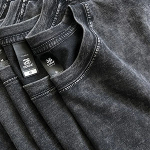 Camisetas Vintage OEM de 230 g/m², Camisetas Lisas 100% Algodón, Unisex, con Logotipo Personalizado, Lavado Ácido, para Hombre - Product Image 3