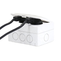 Prise murale étanche IP54 à 2 gangues pour usage extérieur, courant nominal 13A 250V, matériau ABS+PC, compatible SDK/NFC, garantie 3 ans