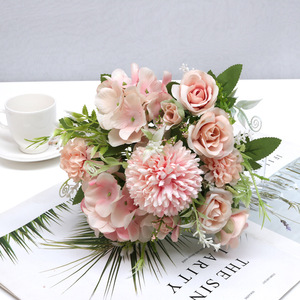 O-X322 Nouvelle conception rose <span class=keywords><strong>bouquet</strong></span> de fleurs en soie artificielle <span class=keywords><strong>pas</strong></span> <span class=keywords><strong>cher</strong></span> <span class=keywords><strong>bouquet</strong></span> de <span class=keywords><strong>mariée</strong></span> mariage fleurs artificielles <span class=keywords><strong>bouquet</strong></span> - Product Image 5