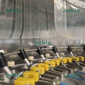 Laveuse de bouteilles à structure compacte, facile d'entretien et largement adaptable pour l'embouteillage de sauces, équipement de nettoyage sanitaire pour petites usines - Product Image 3