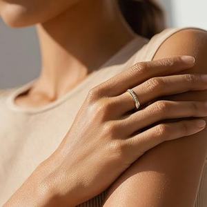 Bague unisexe plaquée or en alliage de métaux précieux, sertie de diamants taille princesse et chiffres romains, idéale pour mariage romantique – Nouvelle collection très prisée - Product Image 6