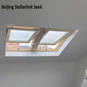 Fenêtre de toit à pivot central en bois recouvert d'aluminium, à double vitrage, écoénergétique, pour la ventilation des greniers et des combles sur toits en pente - Product Image 2