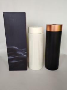 टच-टू-ओपन कप फिंगरप्रिंट लॉक की बोतल लीक-प्रूफ थर्मोमोस फिंगरप्रिंट लॉक के साथ स्टेनलेस स्टील स्मार्ट पानी की बोतल - Product Image 6