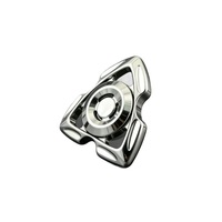 Stock direct usine : Spinner triangulaire creux en métal, Gyroscope anti-stress pour adultes, Jouet de décompression pour le bureau et l'étude, EDC
