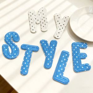 สติกเกอร์ติดเอง ลายปักทวิลล์ ลายจุดหลากสี ตัวอักษรปัก สำหรับเสื้อผ้า เคสมือถือ กระเป๋าเรียน หมวก หนังสือ ของตกแต่ง - Product Image 4