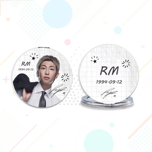 สินค้าเคป๊อปปี 2026 ของไอดอล V RM จีมิน เจโฮป จองกุก ชูก้า จิน กระจกแต่งหน้าพกพาแบบพับได้ - Product Image 1
