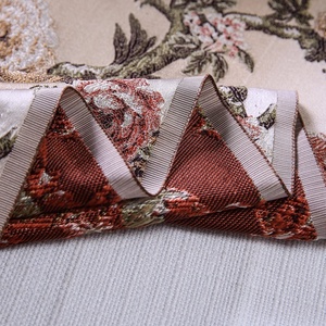 Ткань для обивки TengHui из полиэстера с жаккардовым узором, окрашенная в массе, мягкая, для домашнего текстиля в стиле Дубай, для чехлов на стулья и диванов, изготовленная на итальянском оборудовании - Product Image 2