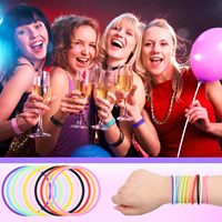 Hotop 100 pièces Bracelets en silicone multicolores années 80 pour femmes, style mixte, couleur aléatoire, fabriqués en Chine