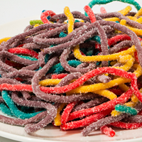 Groothandel Zure Gummy Ropes Gemengde Fruit Smaken Snoepkoordjes met Pittige Suikercoating Privélabel Aanpasbaar