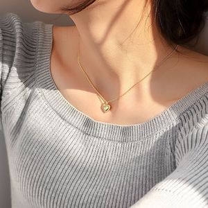 Collier pendentif coeur plaqué or à la mode de 20 pouces avec réglage de griffe chaîne à maillons en laiton Zircon bijoux unisexe pour anniversaires - Product Image 3