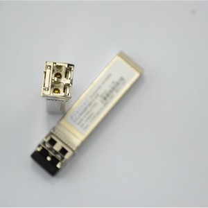Module optique de stockage 10 Gigabit multimode double LC 100m 16G FINISAR FTLF8529P3BCV-EM - Product Image 3