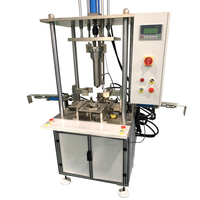 Machine automatique d'insertion de papier isolant pour stator de machines